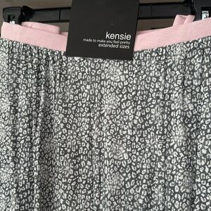 KENSIE Plus Ruffle Hem Pj PANTS Grey / Ivory 2X